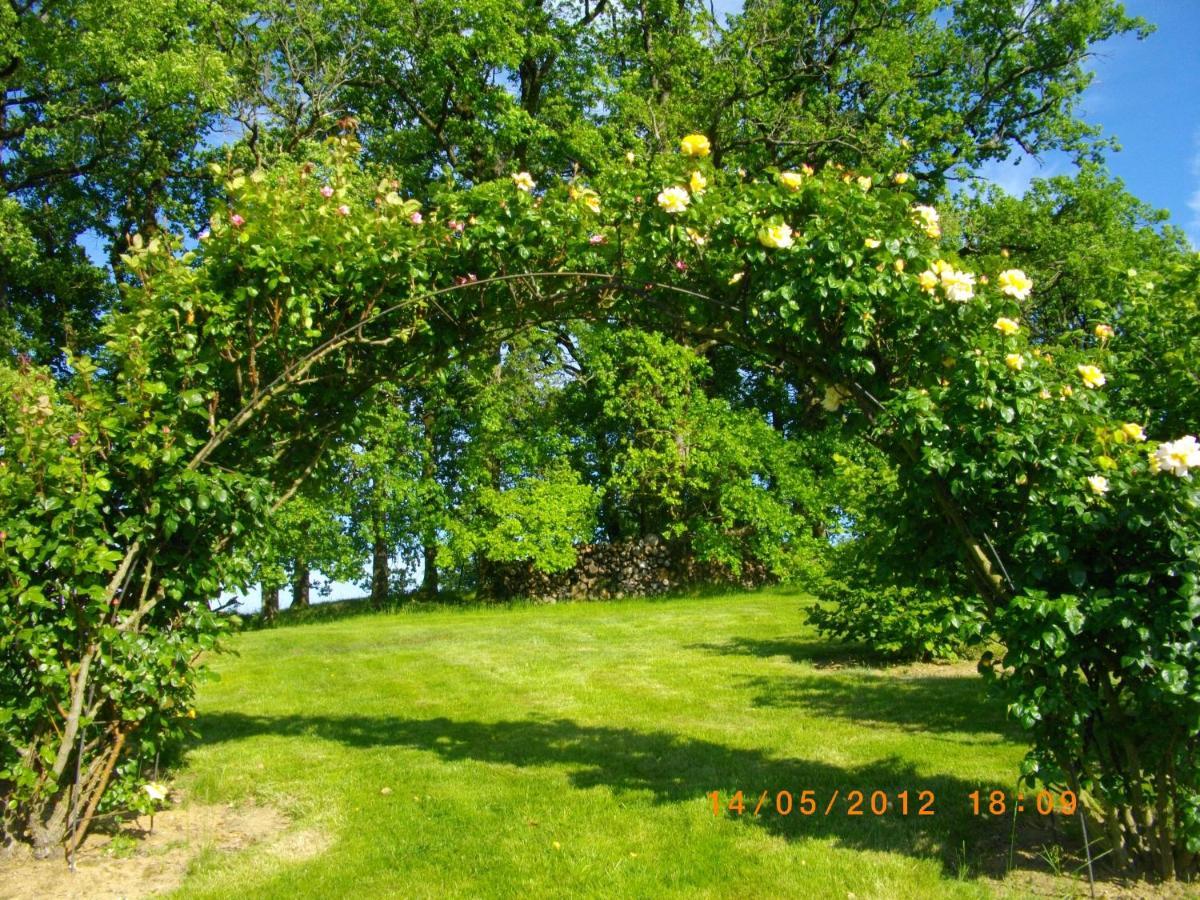 Gite De La Cheneraie Montpezat-de-Quercy Exteriör bild